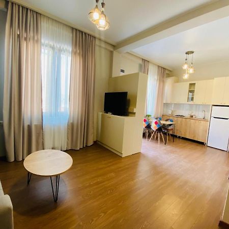Luxury Apartment In Old Tbilisi With Terrace Exterior photo