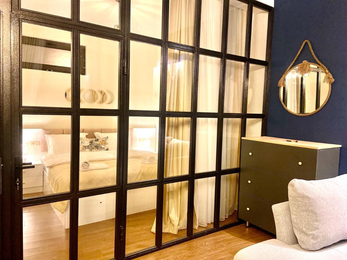 Luxury Apartment In Old Tbilisi With Terrace Exterior photo