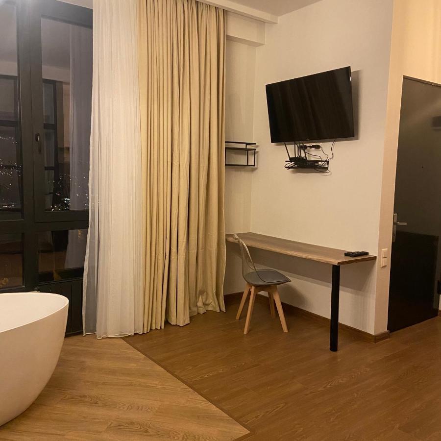 Luxury Apartment In Old Tbilisi With Terrace Exterior photo