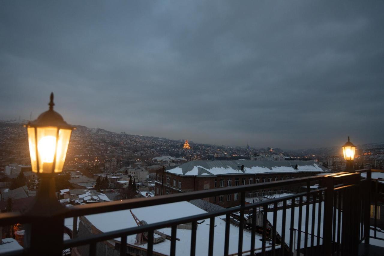 Luxury Apartment In Old Tbilisi With Terrace Exterior photo