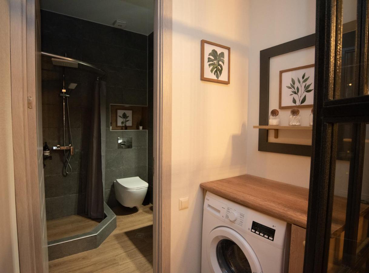 Luxury Apartment In Old Tbilisi With Terrace Exterior photo